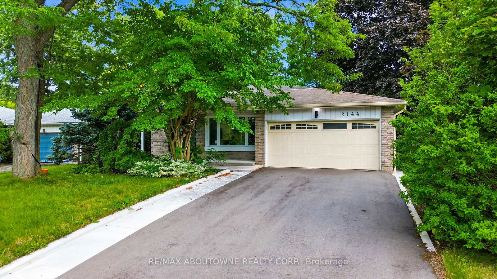 2144-rebecca-street-oakville-ontario-w13717902
