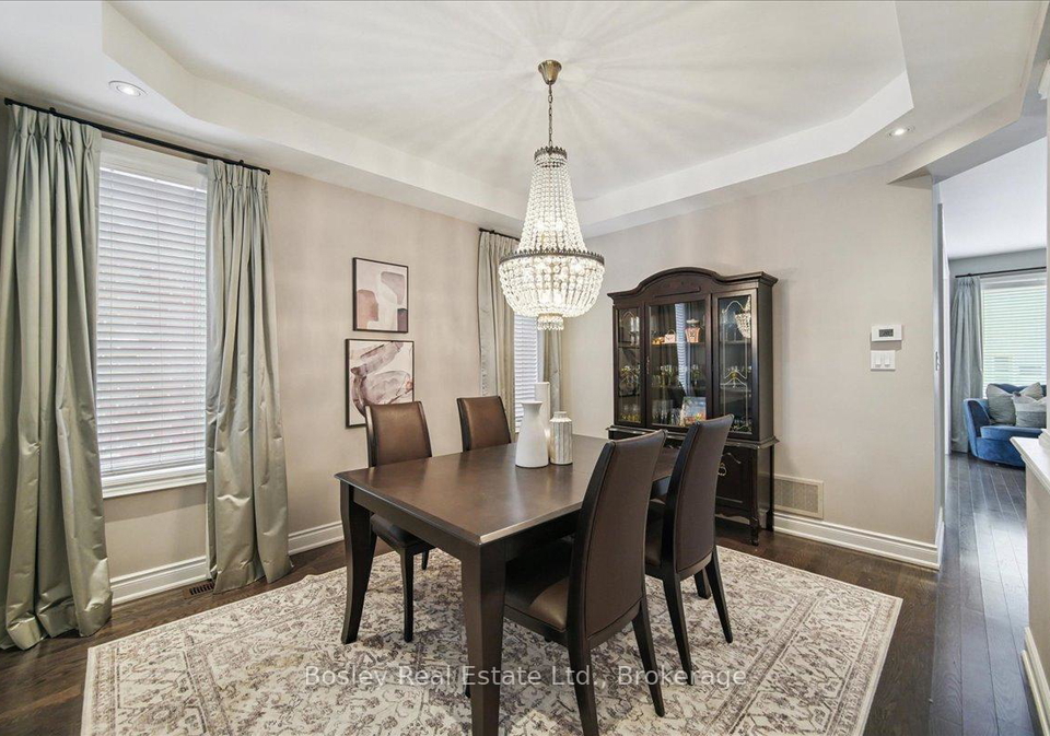 2343-quetico-crescent-oakville-ontario-w13718180