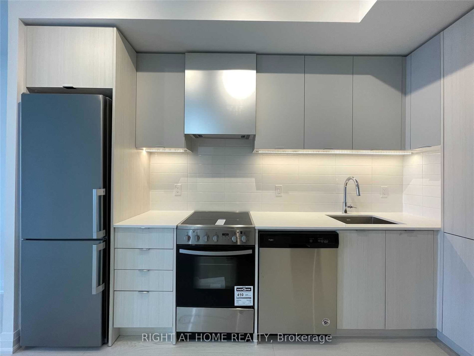 30-gibbs-road-toronto-etobicoke-ontario-w13718330