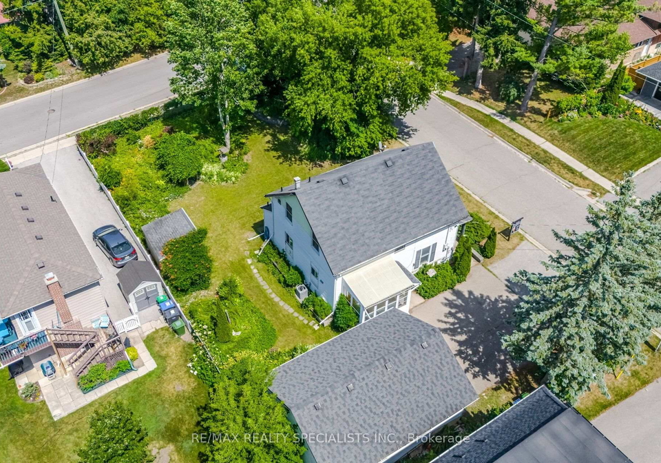 173-victoria-street-caledon-ontario-w13718400