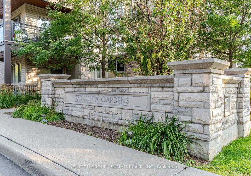 570-lolita-gardens-mississauga-ontario-w13718444