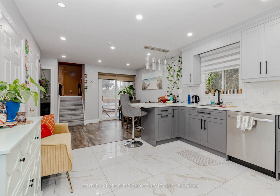 32-elderwood-place-brampton-ontario-w13718646