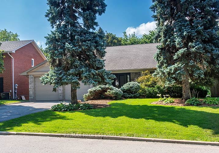 7-treeline-court-toronto-etobicoke-ontario-w13718648