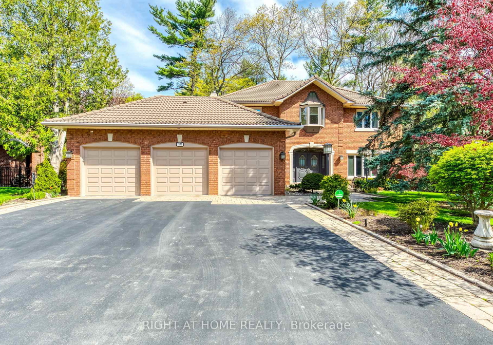 2175-oneida-court-mississauga-ontario-w13718652