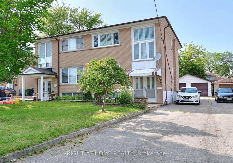 50-chalkfarm-drive-toronto-york-ontario-w13718716