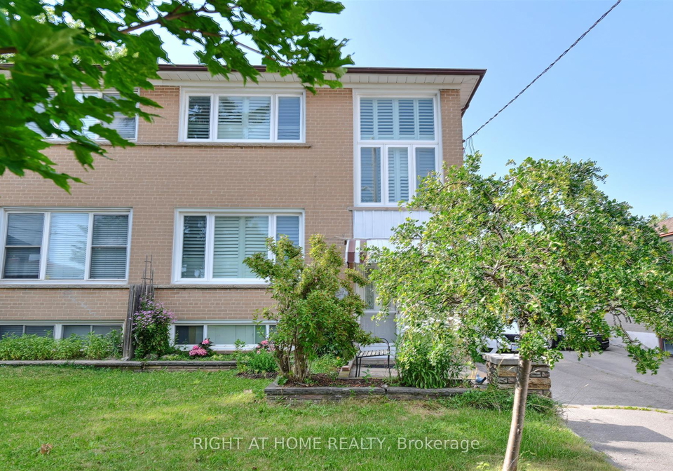 50-chalkfarm-drive-toronto-york-ontario-w13718716