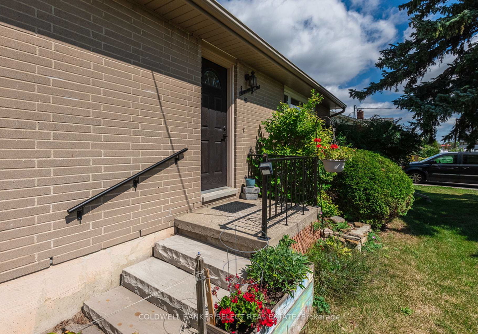 71-martha-street-caledon-ontario-w13718784