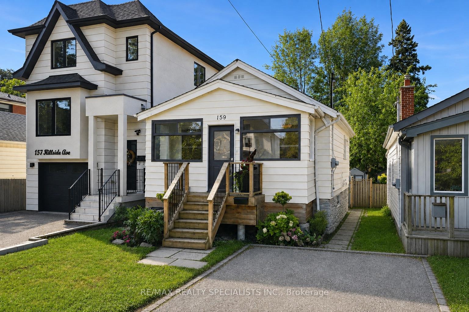 159-hillside-avenue-toronto-etobicoke-ontario-w13718972