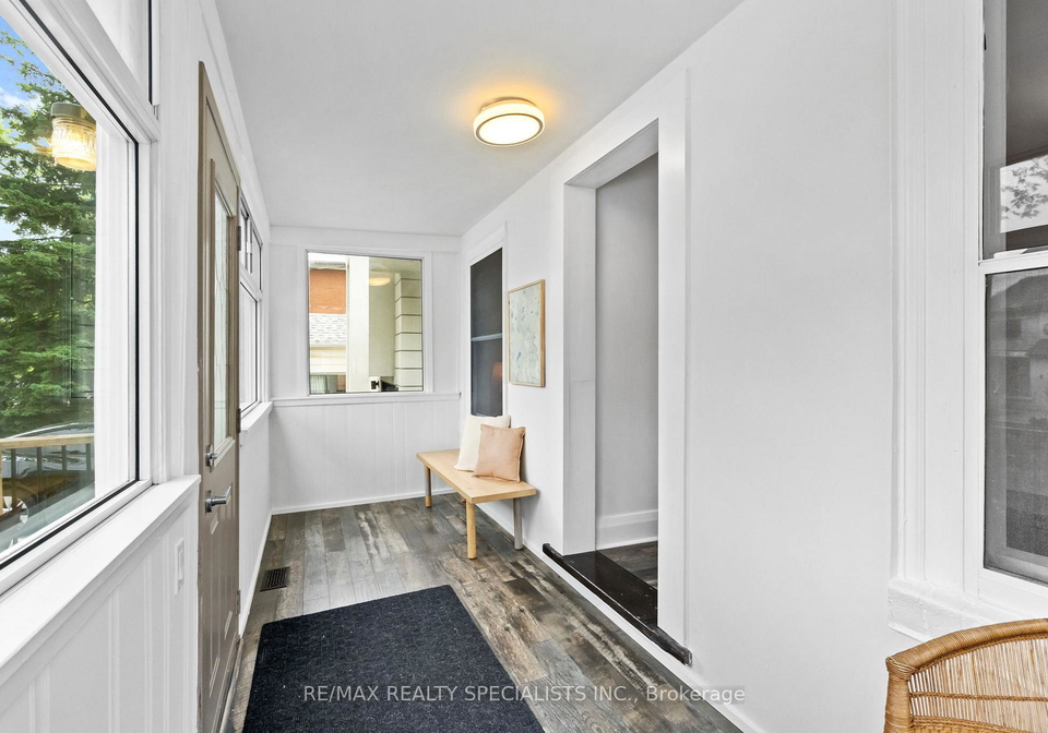 159-hillside-avenue-toronto-etobicoke-ontario-w13718972
