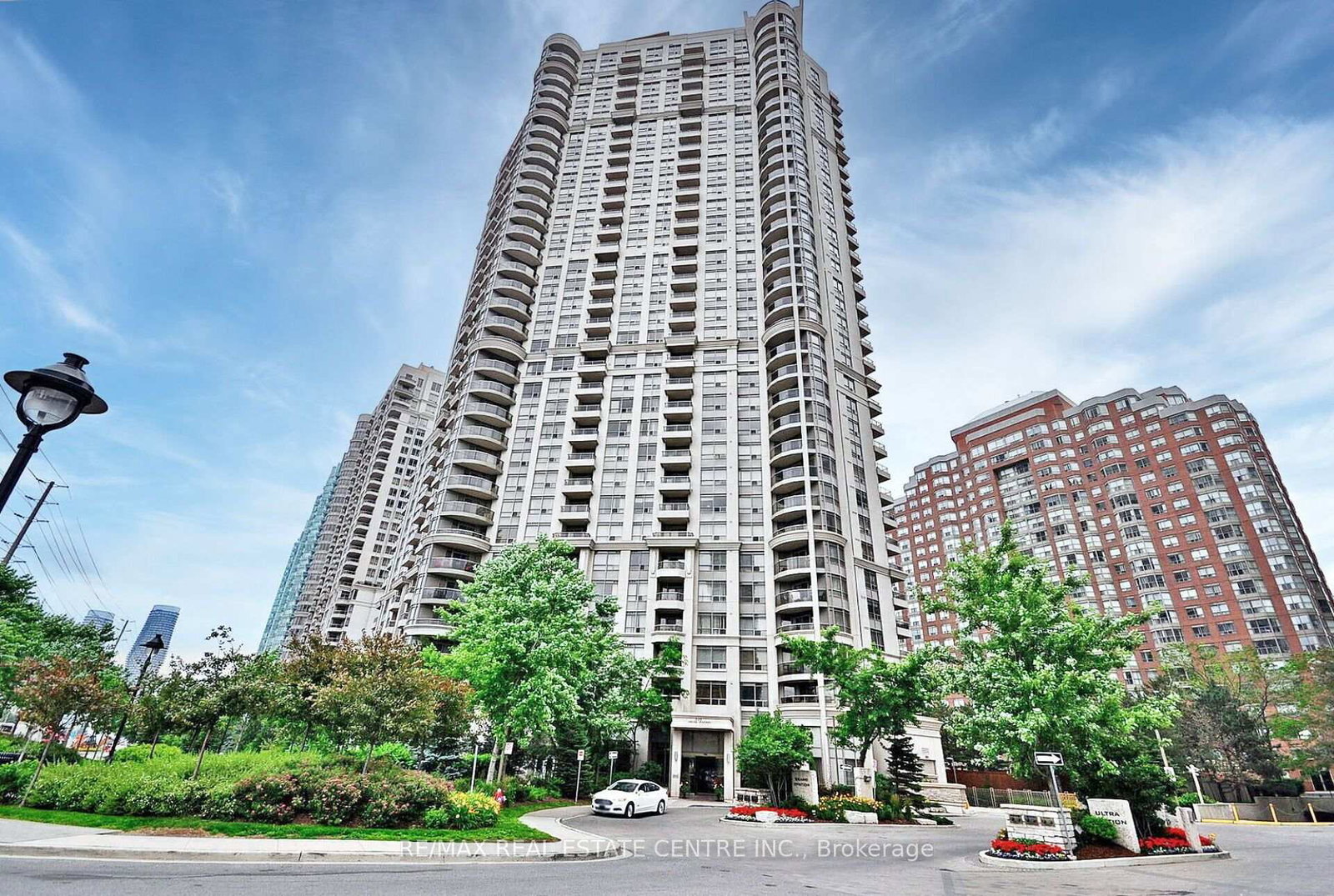 310-burnhamthorpe-road-w-mississauga-ontario-w13719016