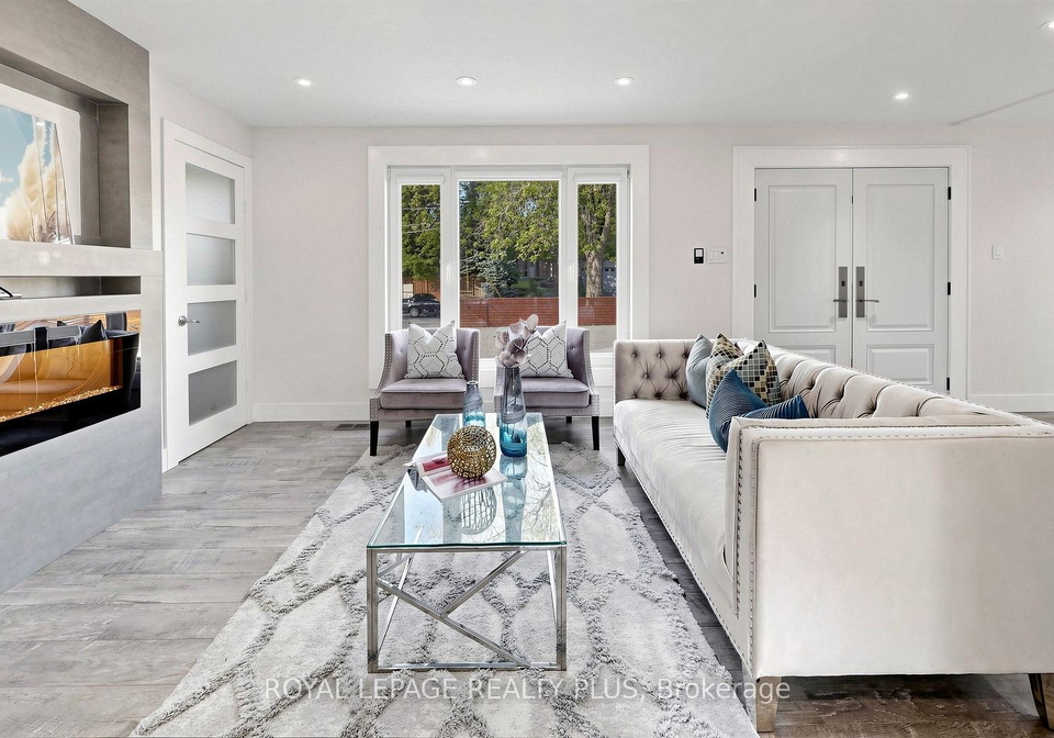285-bronte-road-oakville-ontario-w13719056