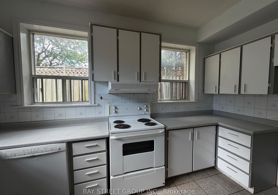 10-benalto-road-toronto-north-york-ontario-w13719572