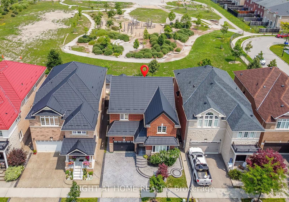 696-caldwell-crescent-milton-ontario-w13719596