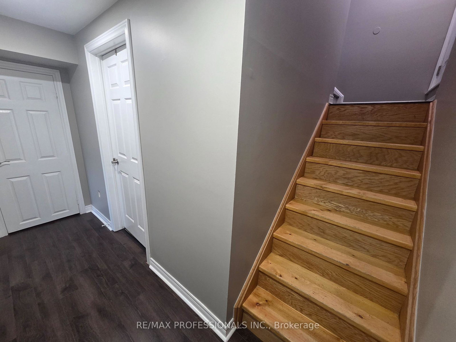 7-fallgate-drive-brampton-ontario-w13719704
