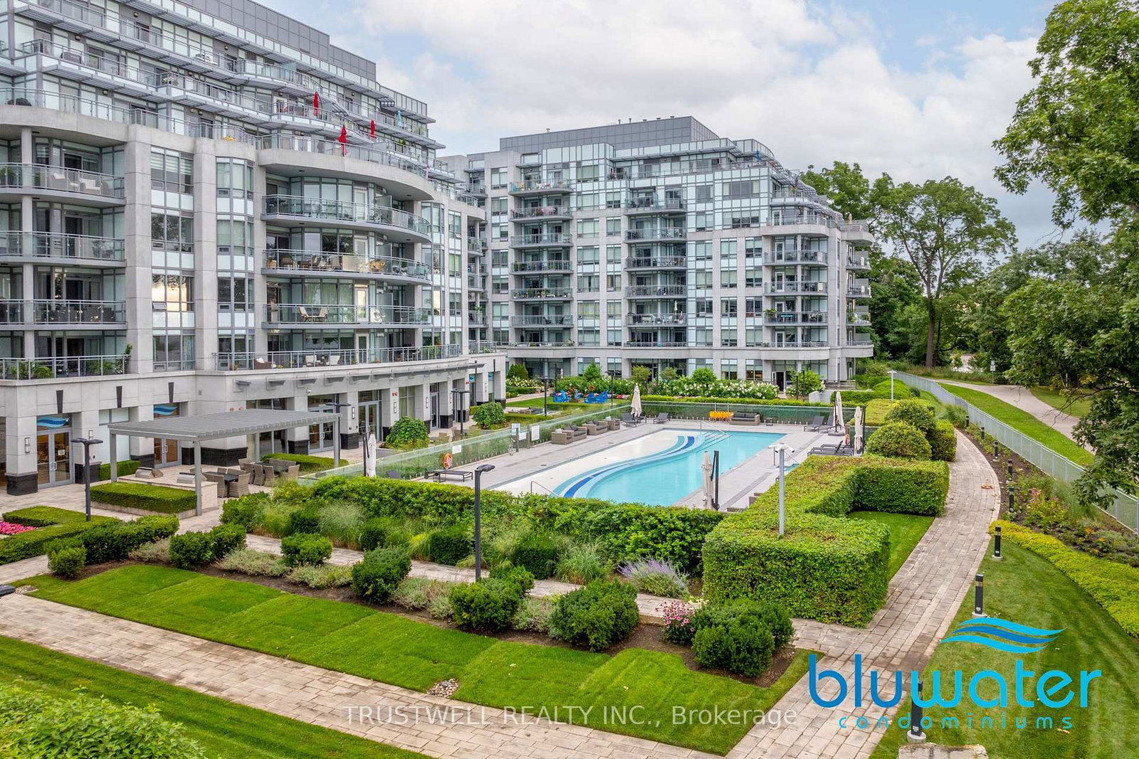 3500-lakeshore-road-w-oakville-ontario-w13719768