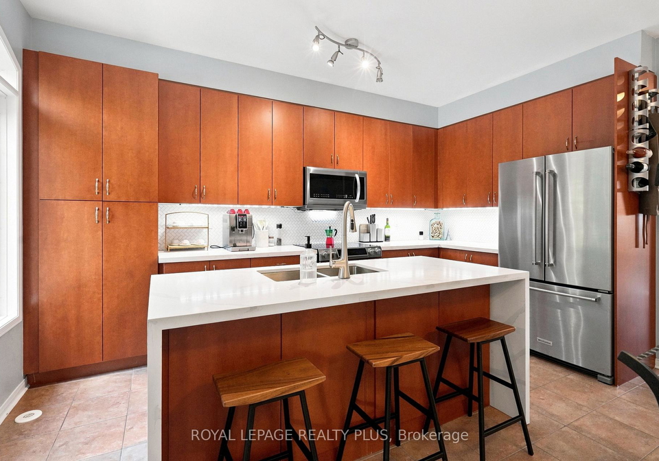 2333-sutton-drive-burlington-ontario-w13719802
