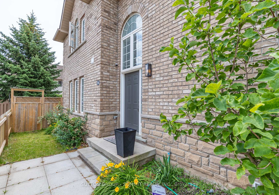 4055-forest-run-avenue-s-burlington-ontario-w13719828