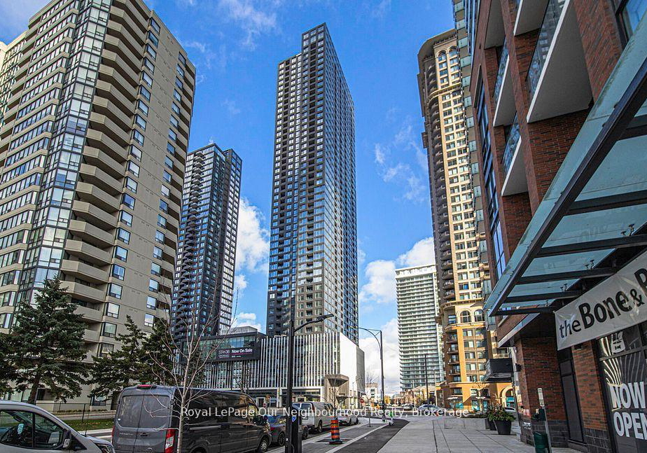 395-square-one-drive-w-mississauga-ontario-w13720008