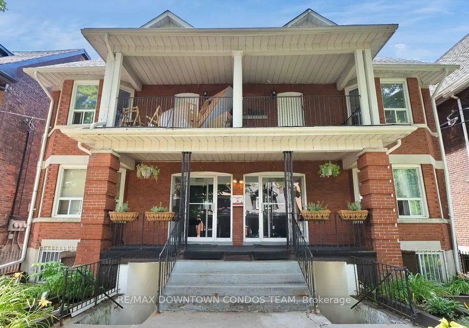 5-thornburn-avenue-toronto-toronto-ontario-w13720028
