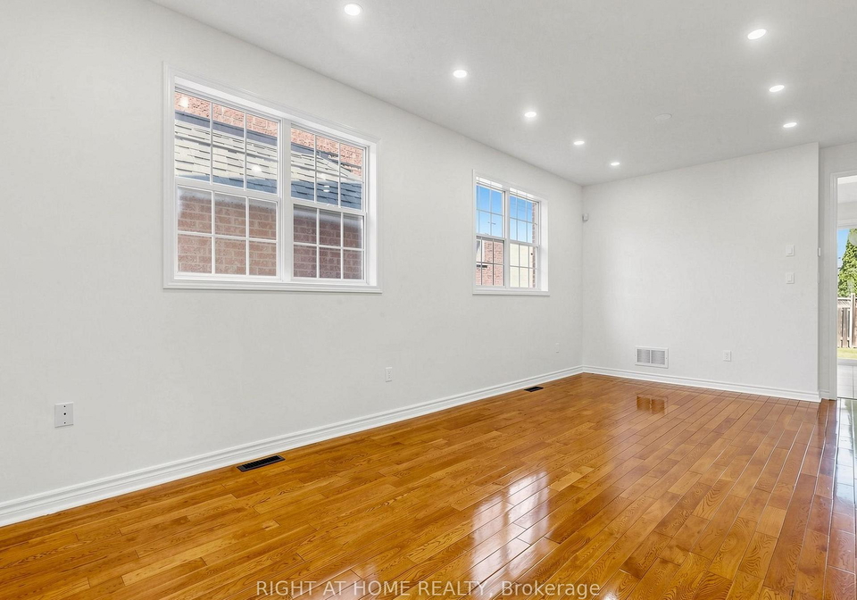 5817-whitehorn-avenue-mississauga-ontario-w13720052