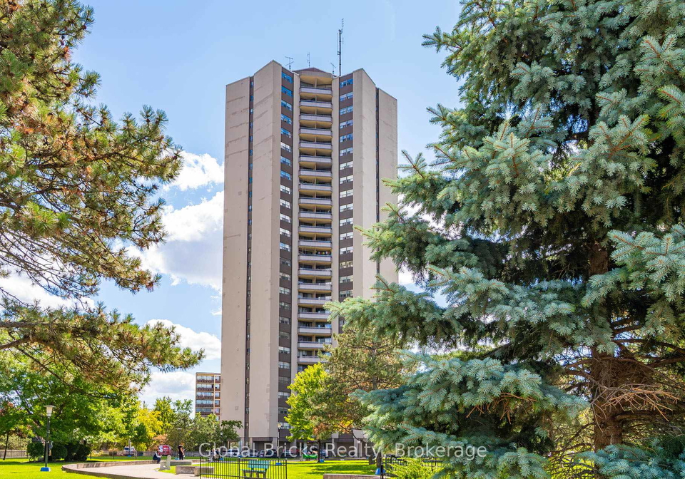 380-dixon-road-toronto-etobicoke-ontario-w13720112
