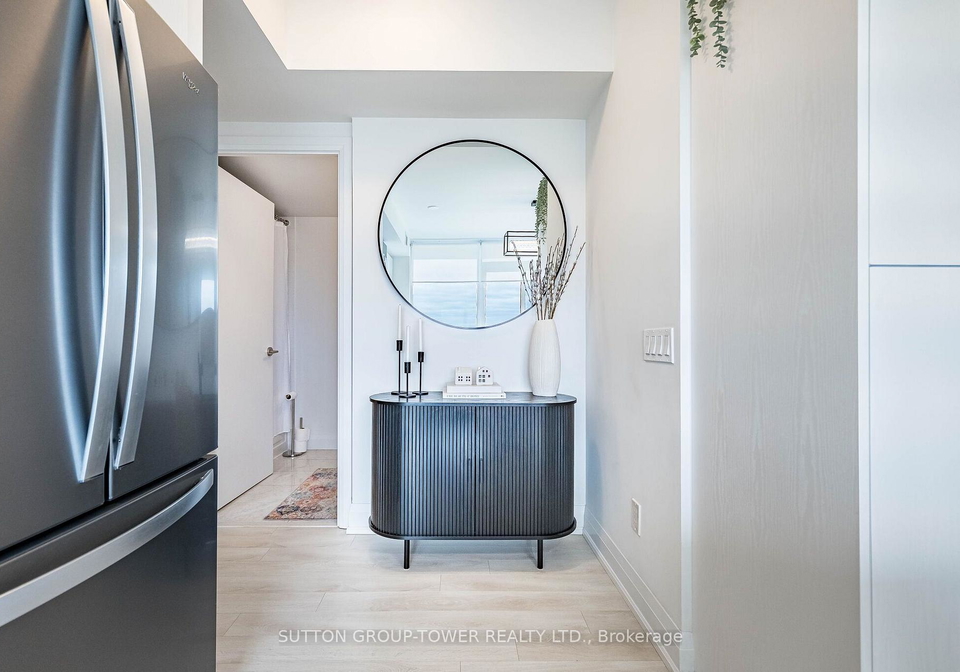 1461-lawrence-avenue-w-toronto-north-york-ontario-w13720376