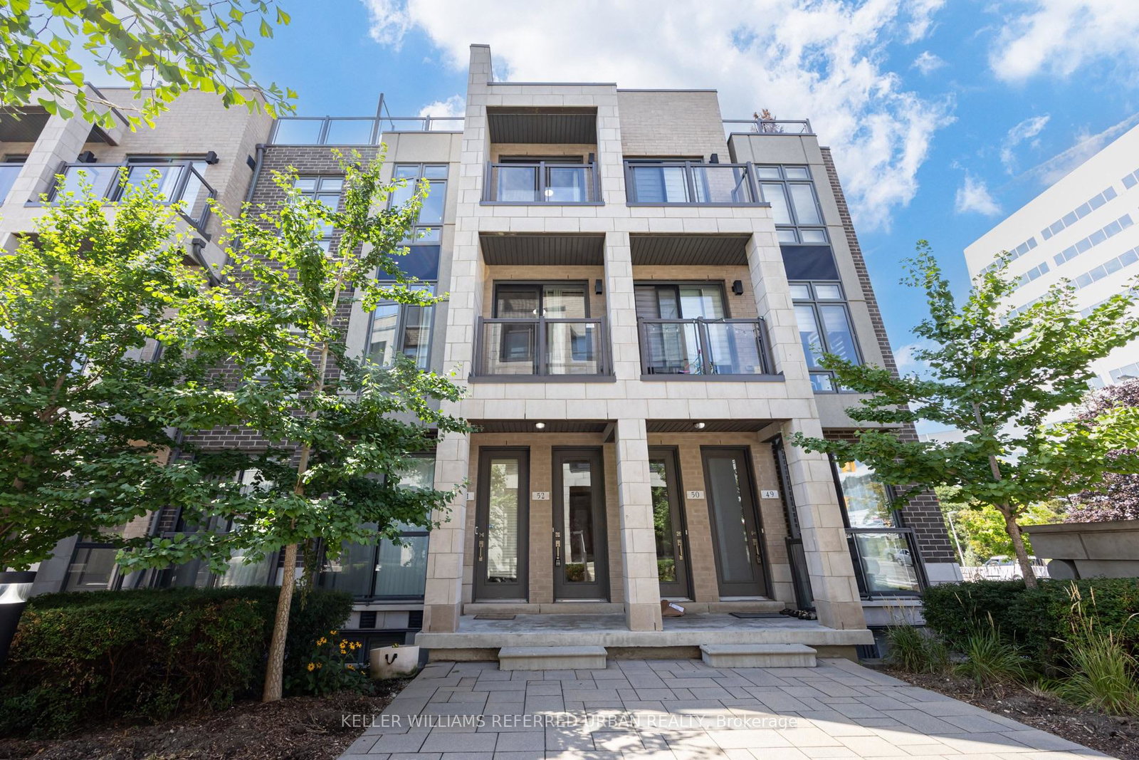 719-lawrence-avenue-w-toronto-north-york-ontario-w13720400