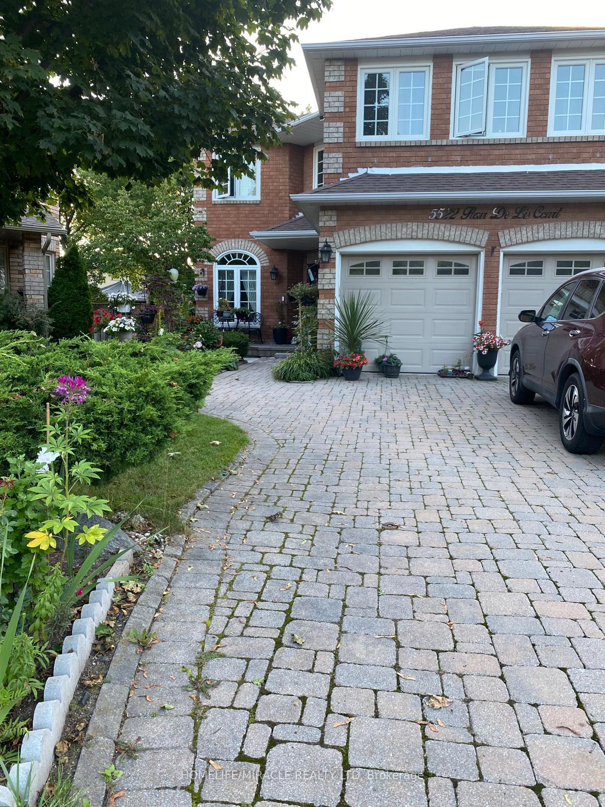 5522-fleur-de-lis-court-mississauga-ontario-w13720410