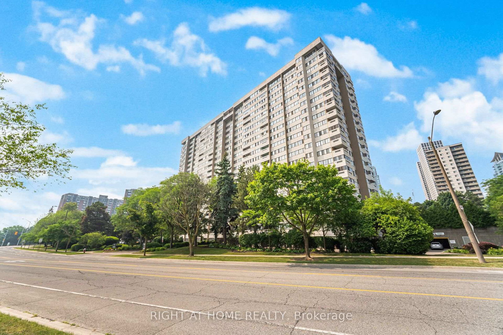 1580-mississauga-valley-boulevard-mississauga-ontario-w13720504