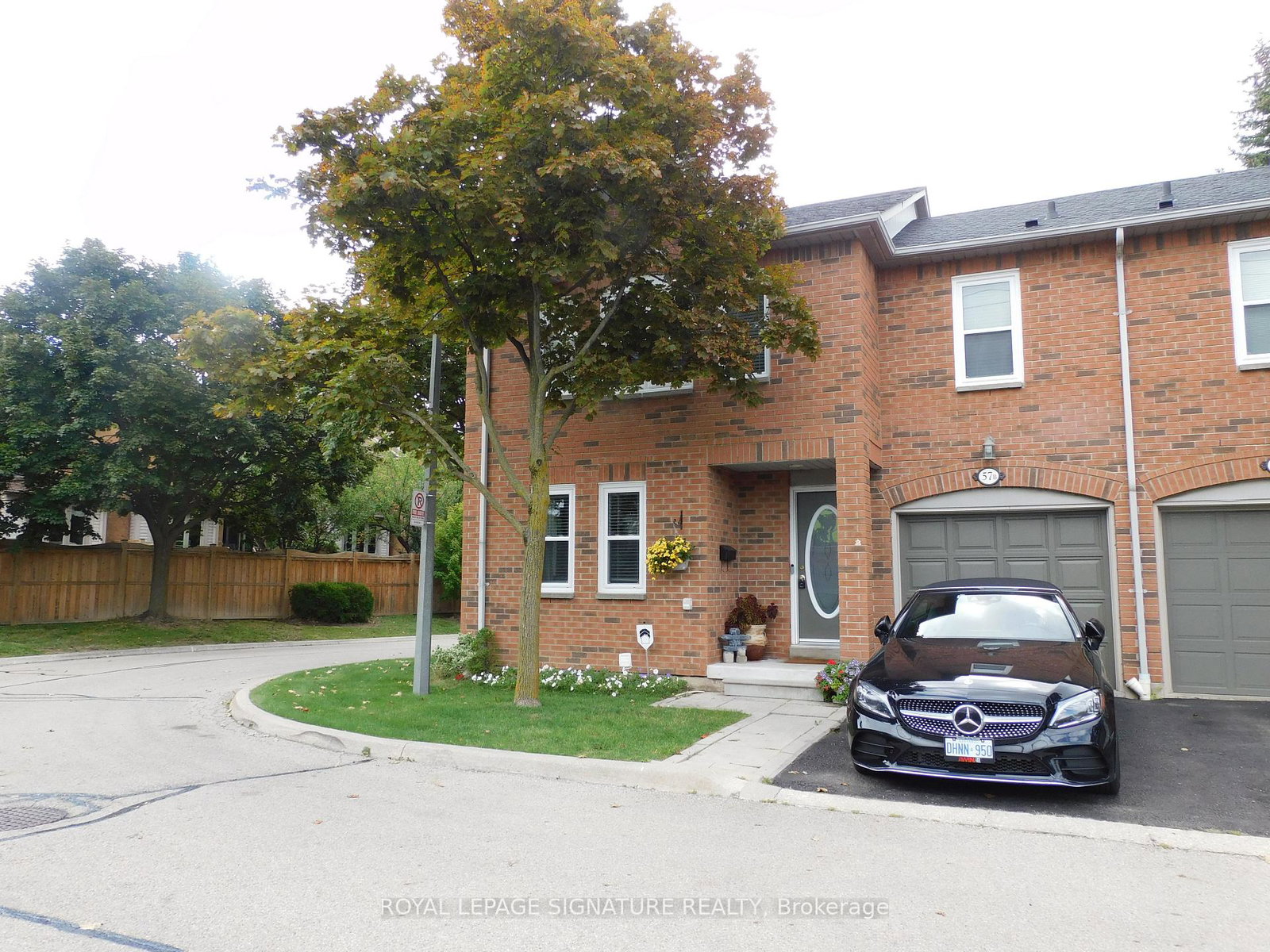 5865-dalebrook-crescent-mississauga-ontario-w13720584