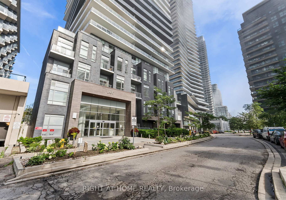 56-annie-craig-drive-toronto-etobicoke-ontario-w13720626