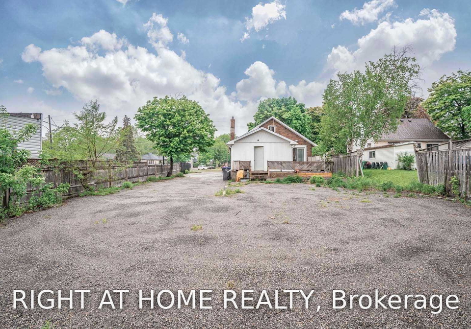 271-queen-street-brampton-ontario-w13720658