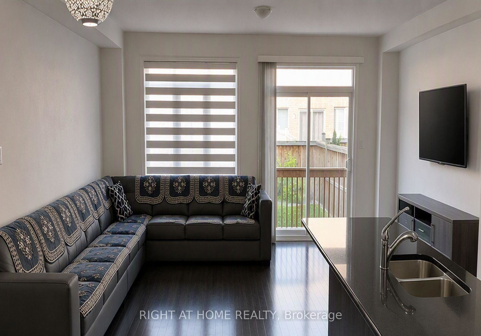 7-little-britain-crescent-brampton-ontario-w13720666