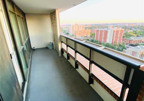 800-lawrence-avenue-w-toronto-north-york-ontario-w13720714