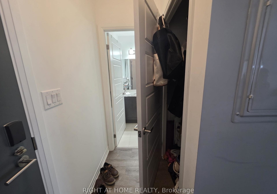 3285-carding-mill-trail-oakville-ontario-w13720752