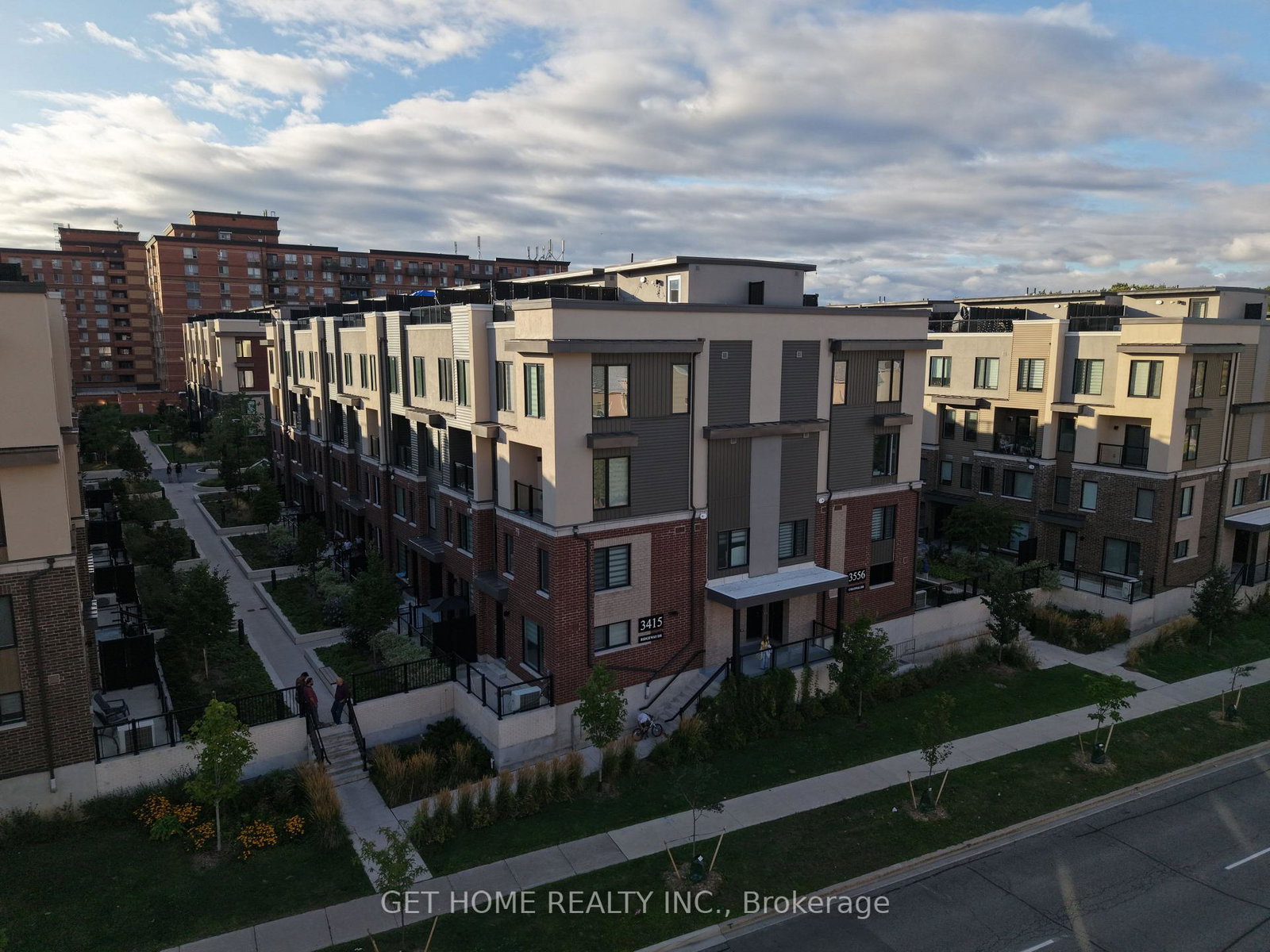 341ridgeway-drive-mississauga-ontario-w13720868