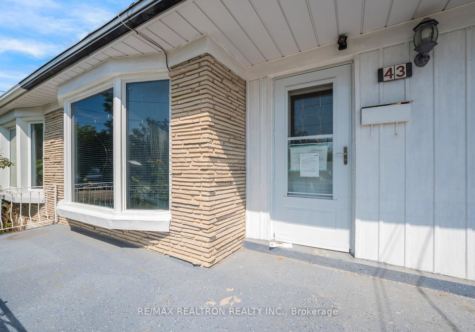43-lindylou-road-toronto-york-ontario-w13720978