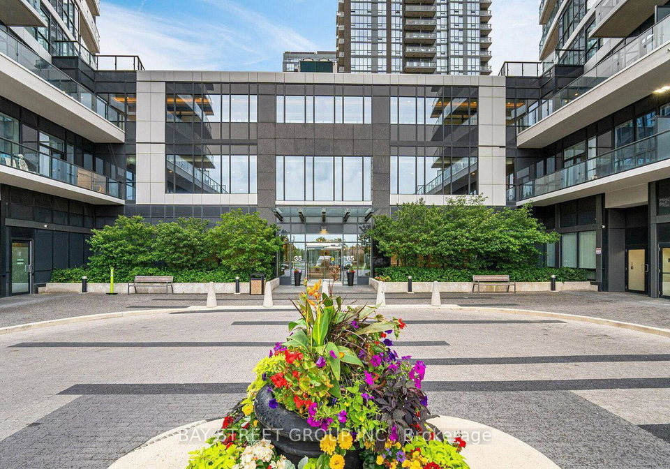 65-watergarden-drive-mississauga-ontario-w13721022