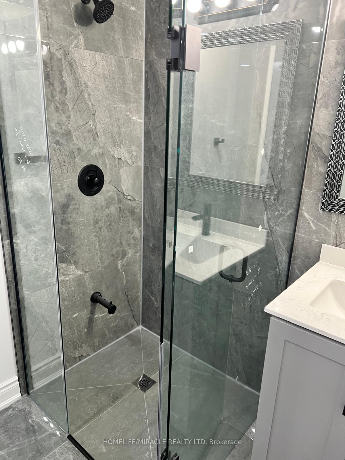 23-n-aldenham-street-brampton-ontario-w13721274