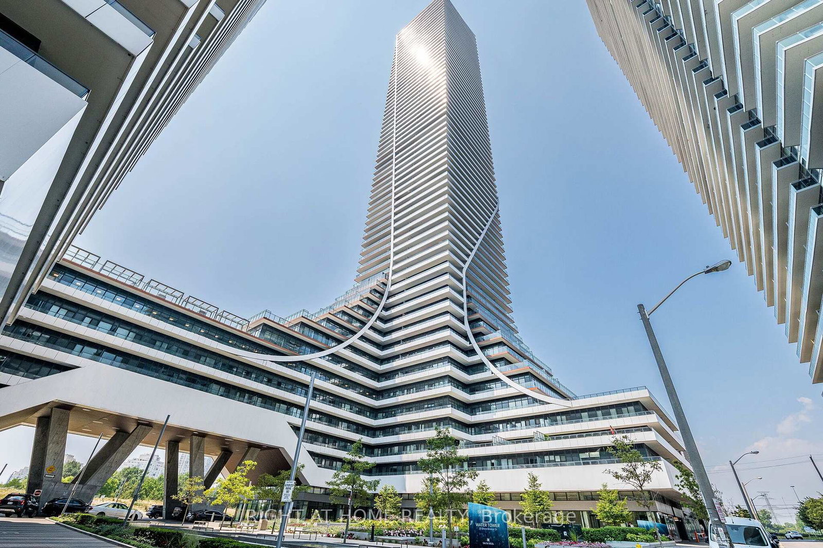 30-shore-breeze-drive-toronto-etobicoke-ontario-w13721414