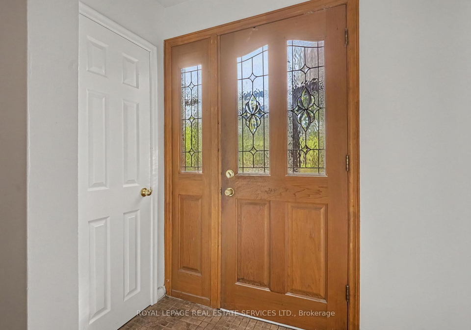 647-burnhamthorpe-road-toronto-etobicoke-ontario-w13721496