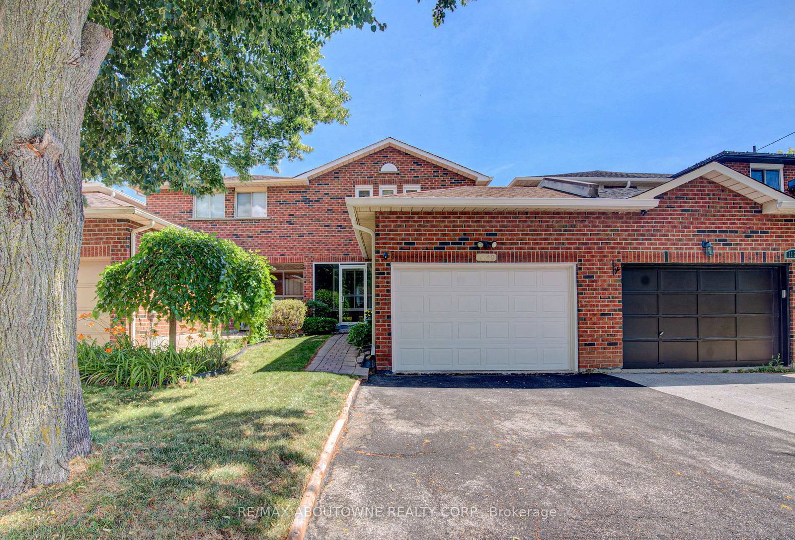1140-avondale-drive-oakville-ontario-w13721584