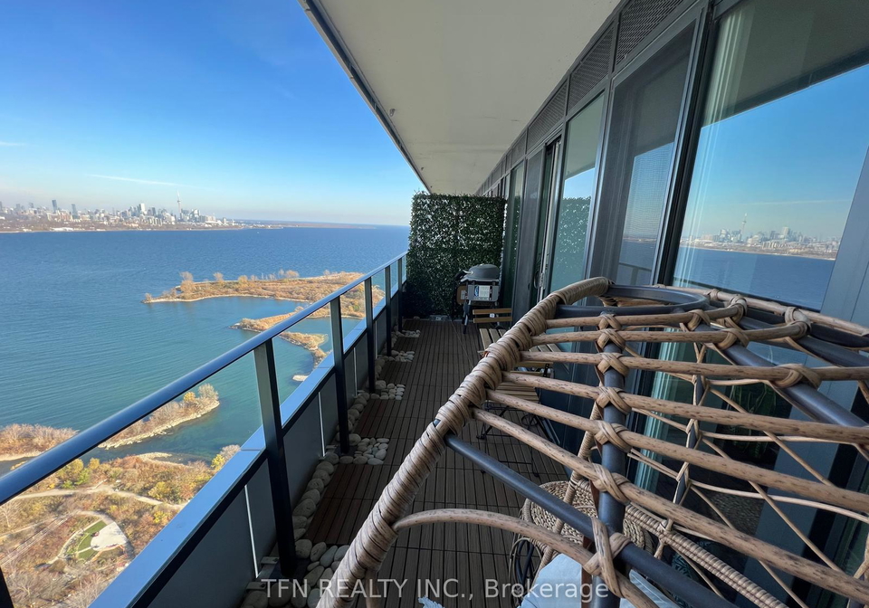 20-shorebreeze-drive-toronto-etobicoke-ontario-w13721668