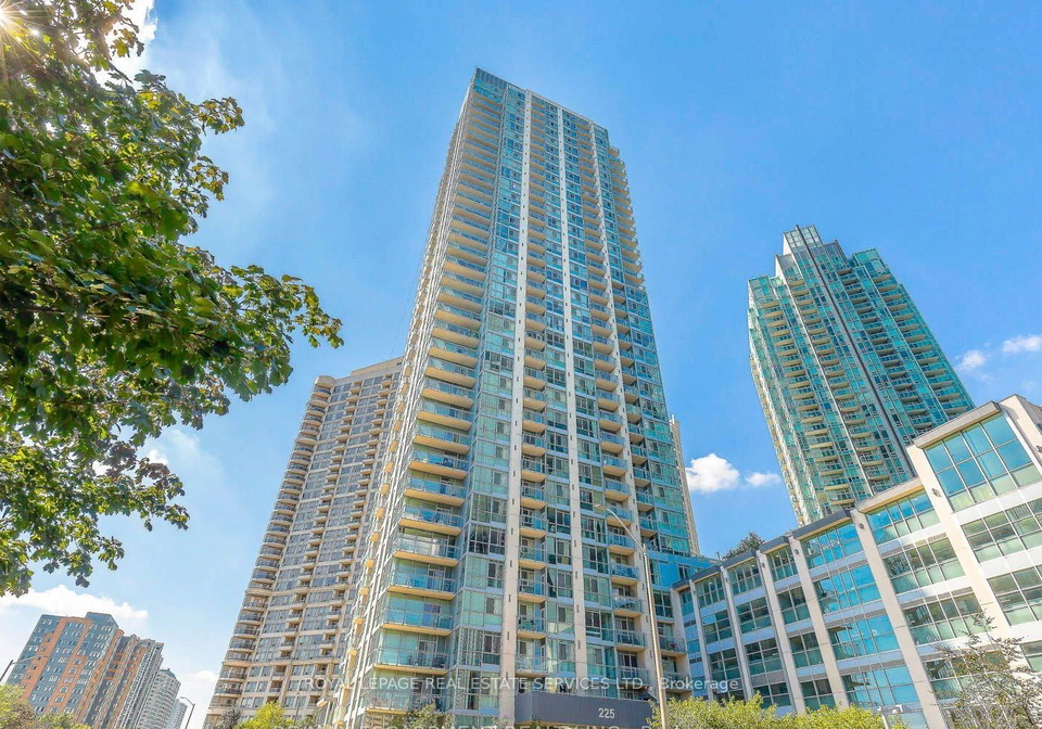 225-webb-drive-mississauga-ontario-w13721742