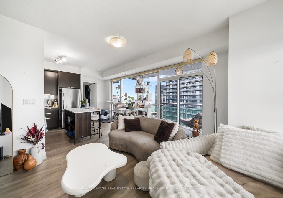16-brookers-lane-toronto-etobicoke-ontario-w13721824