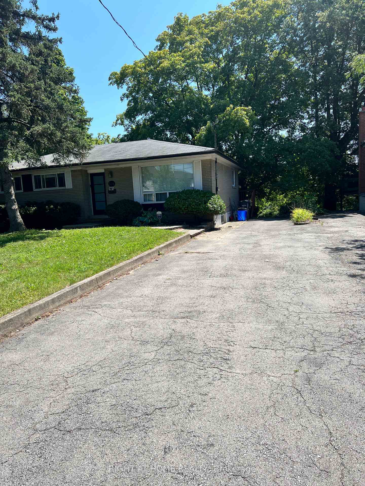 508-stafford-drive-oakville-ontario-w13721850