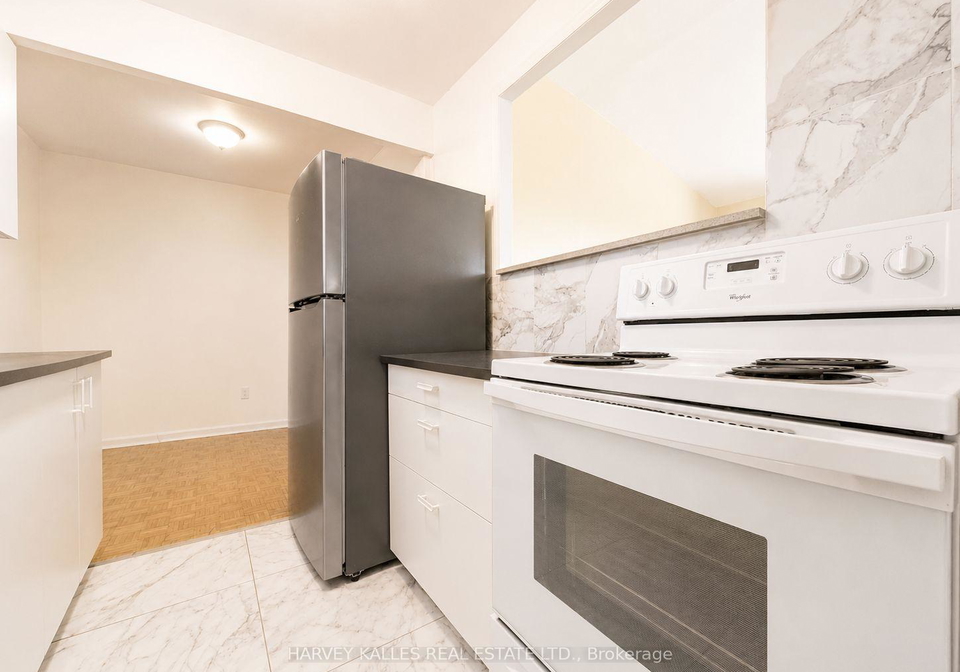 80-blackfriar-avenue-toronto-etobicoke-ontario-w13721896