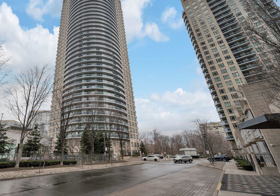 80-absolute-avenue-mississauga-ontario-w13721924