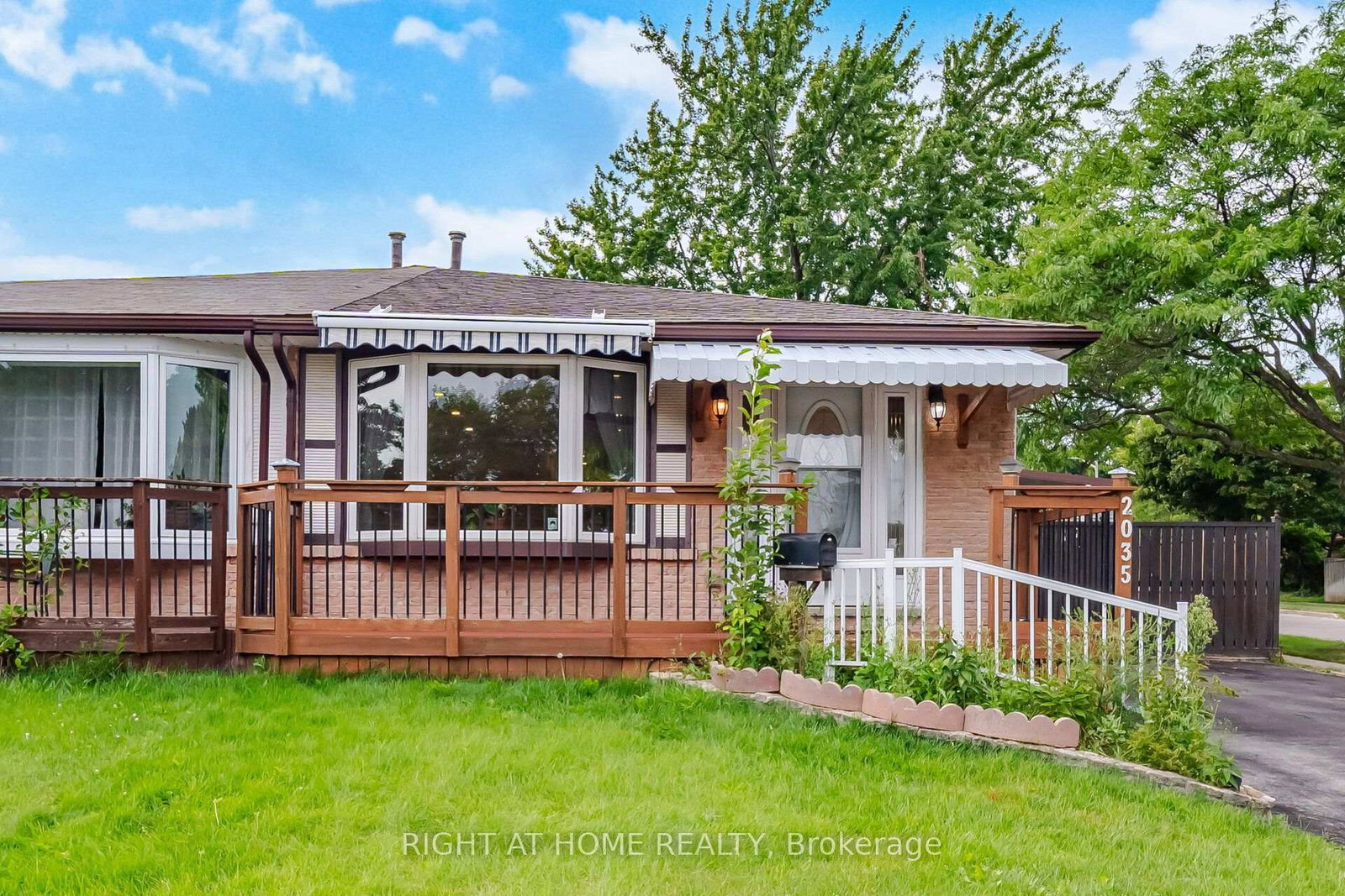 2035-carleton-court-burlington-ontario-w13721966