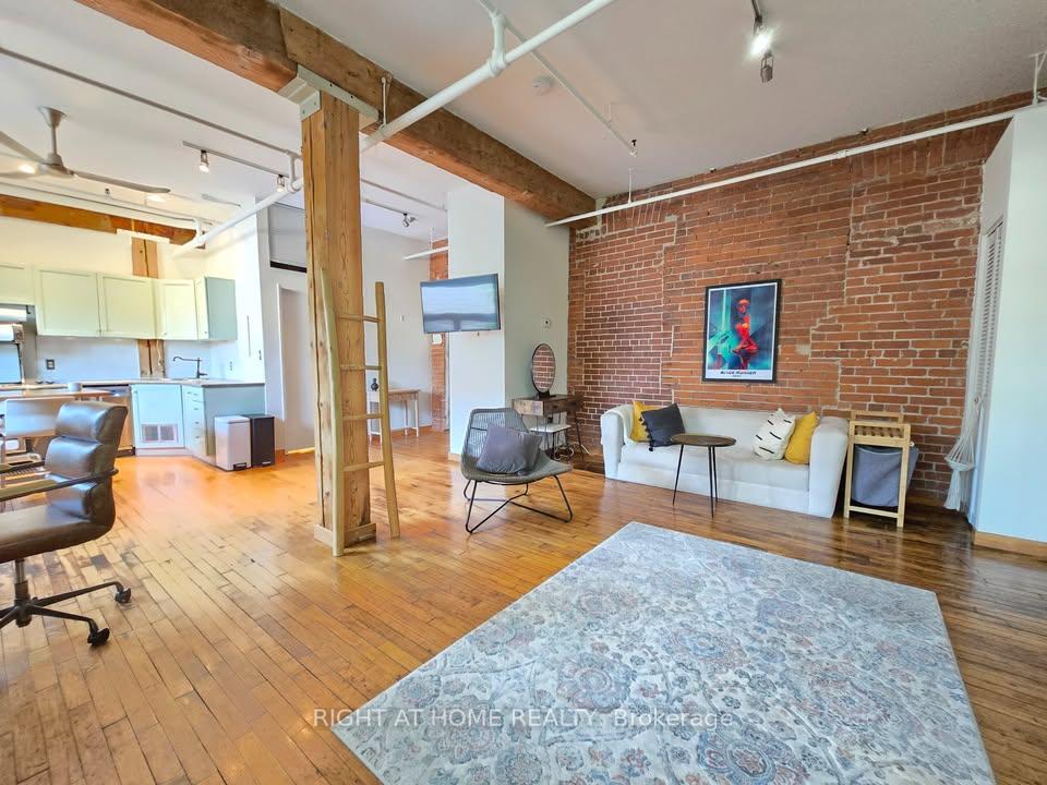 121-prescott-avenue-toronto-toronto-ontario-w13722142